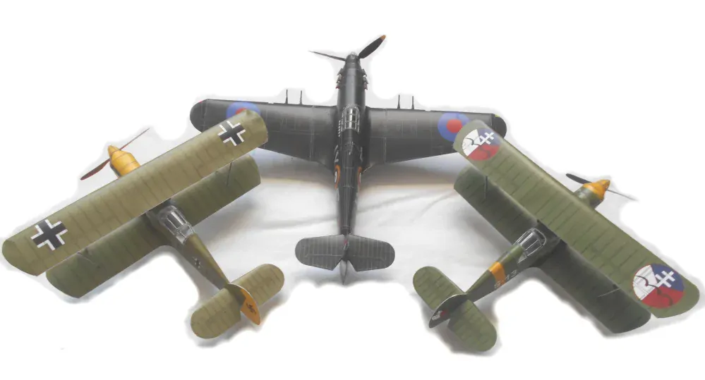 1. AEROmodel č.1 HAWKER HURRICANE MK.IIC  A AVIA B-534  (2)